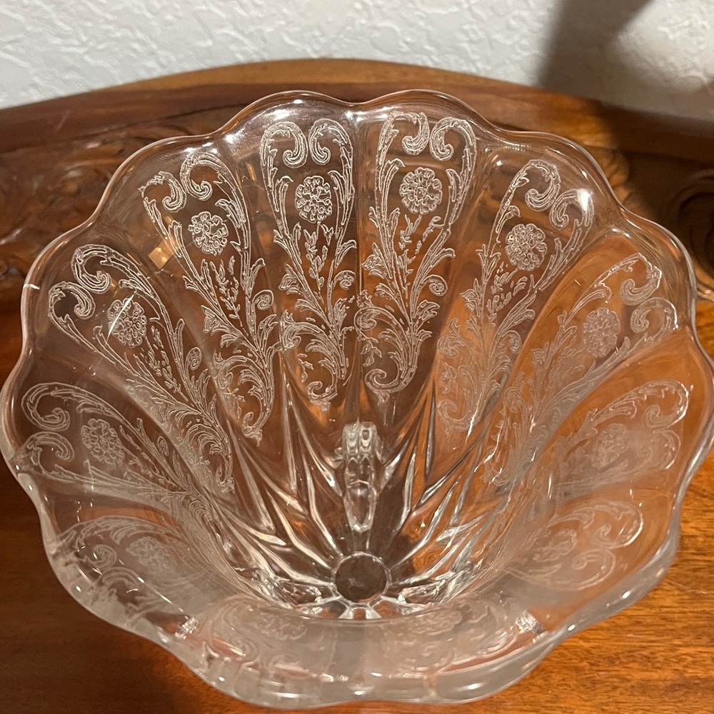 New Martinsville Glass Art Deco Etch 45 Janice Footed Vase Elegant Glass - Picture 3 of 6